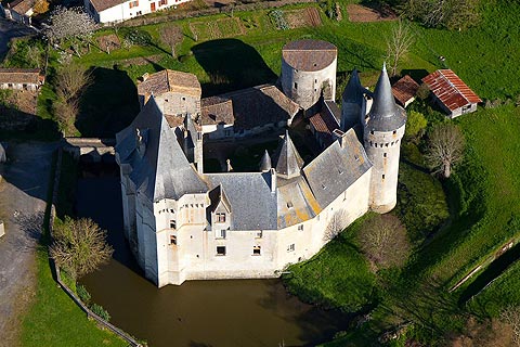 Helicopter view of Chateau de Cherveux